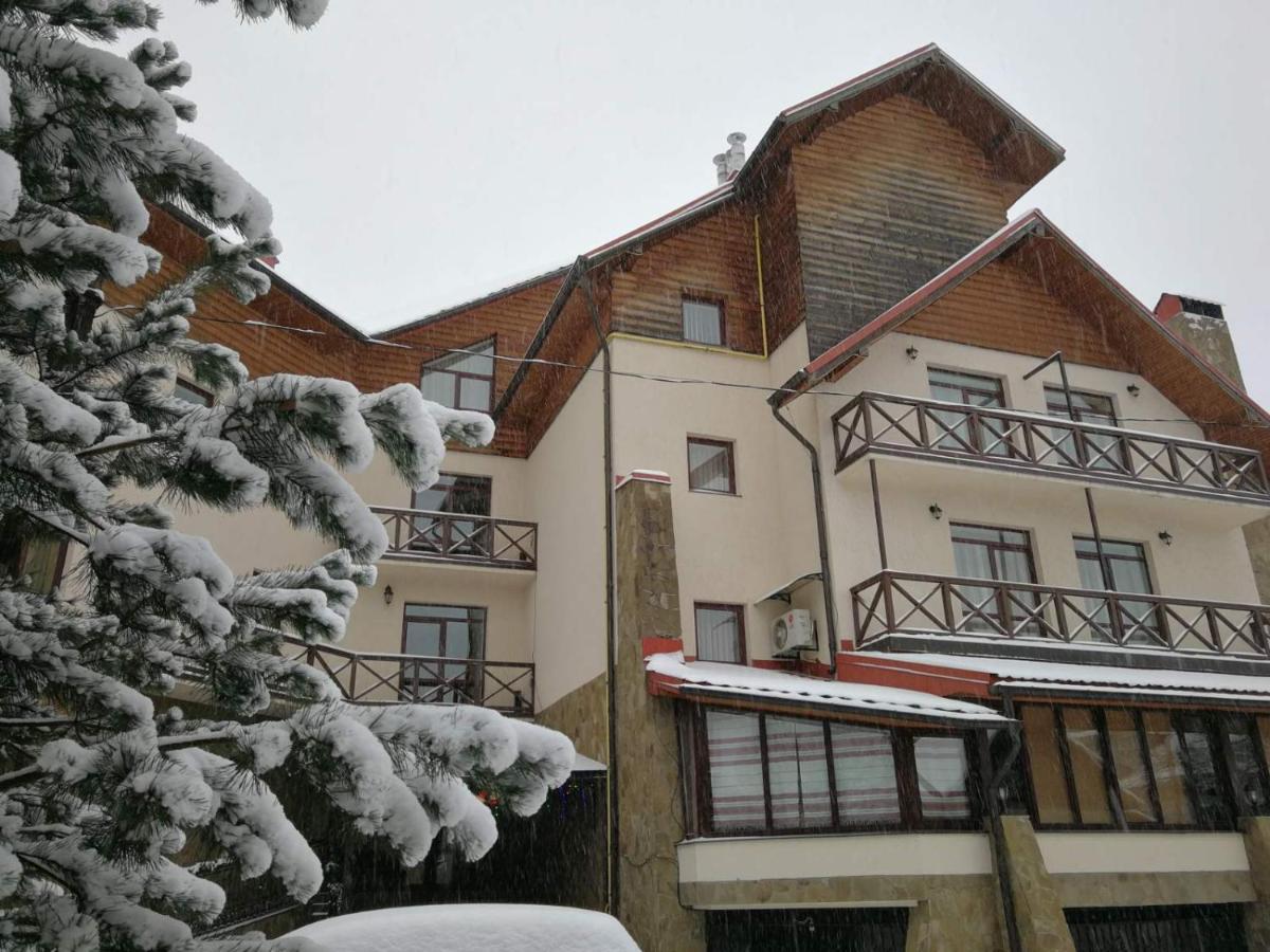 Tsvit Paporoti Jaremtsche Exterior foto